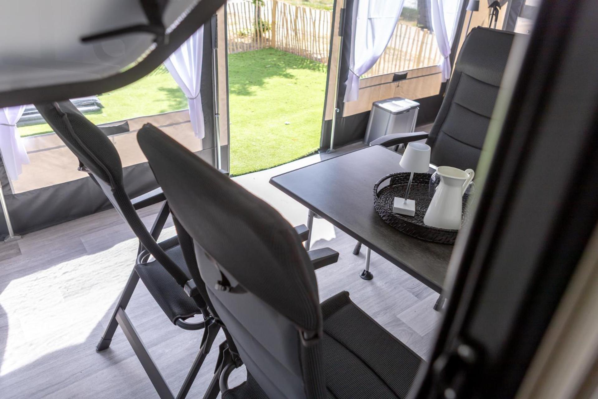 Camping & Erlebnis Resort Jersleber See - Jersicamper Mit Seeblick Jersleben Luaran gambar